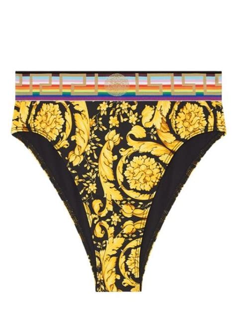 versace nuova stampa|Nuova collezione Versace donna su FARFETCH.